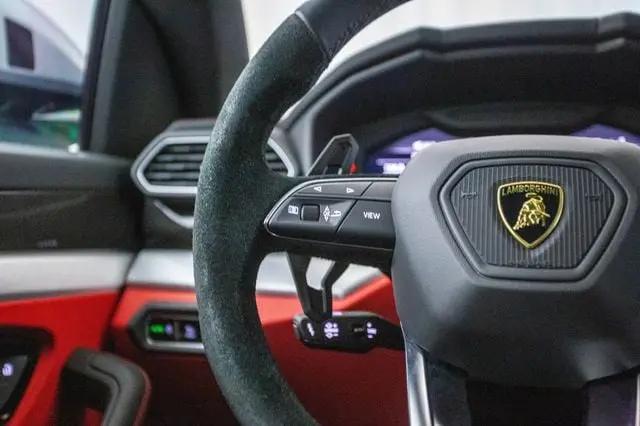 2022 Lamborghini Urus Graphite Capsule