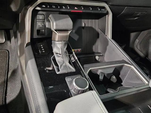 2026 Toyota Tundra Limited CrewMax 5.5' Bed
