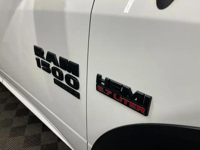 2024 Ram 1500 Classic Warlock Quad Cab 4x4 6'4" Box