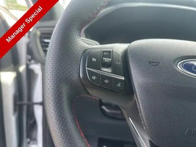2025 Ford Escape ST-Line Select