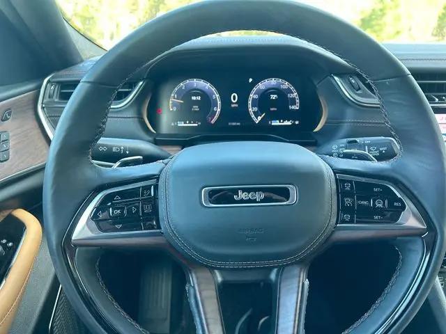 2025 Jeep Grand Cherokee L Summit 4x4