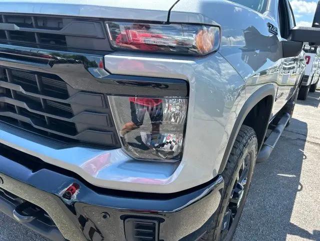 2026 Chevrolet Silverado 2500HD Crew Cab, Standard Bed, WT, 4WD