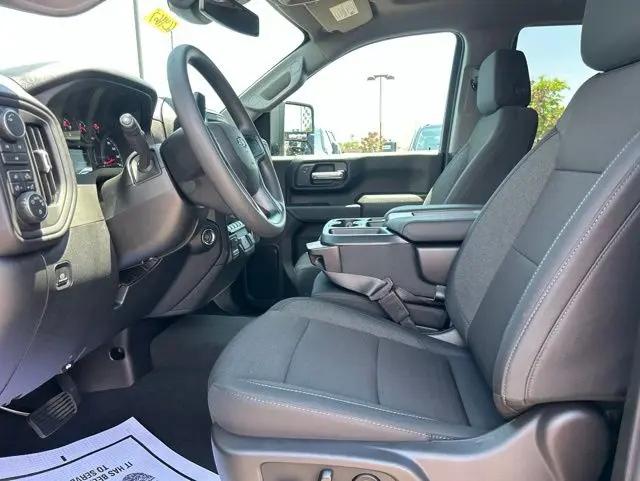 2026 Chevrolet Silverado 2500HD Crew Cab, Standard Bed, WT, 4WD