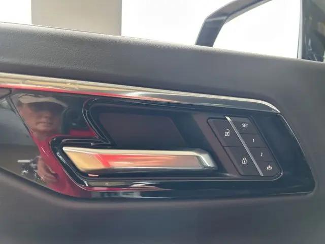2026 Chevrolet Tahoe 4WD LT