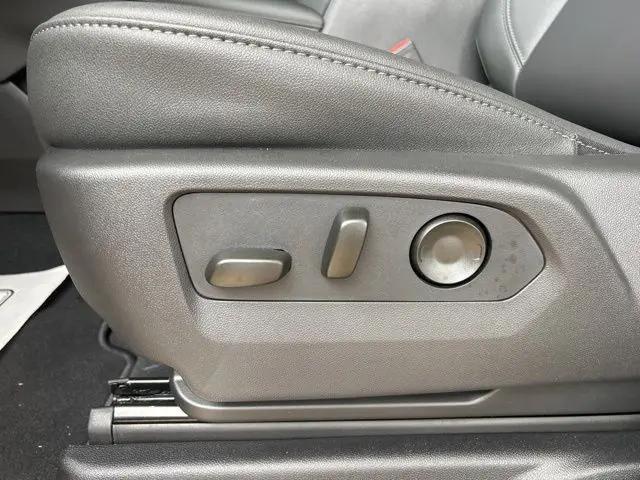 2026 Chevrolet Tahoe 4WD LT