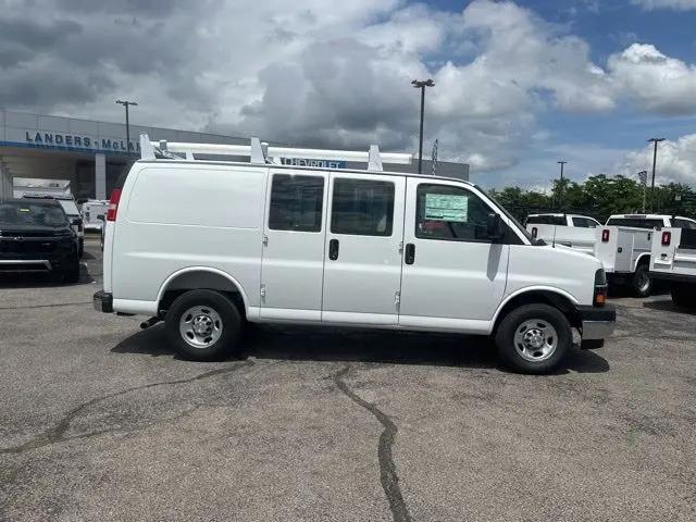 2026 Chevrolet Express Cargo Van 2500 Regular Wheelbase, WT, RWD