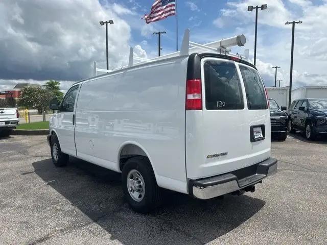 2026 Chevrolet Express Cargo Van 2500 Regular Wheelbase, WT, RWD