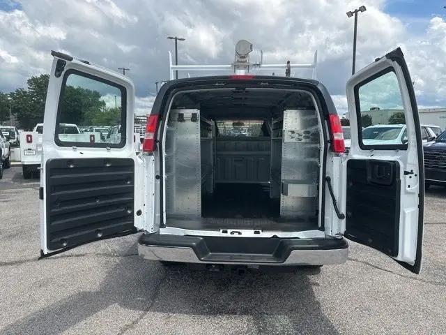 2026 Chevrolet Express Cargo Van 2500 Regular Wheelbase, WT, RWD