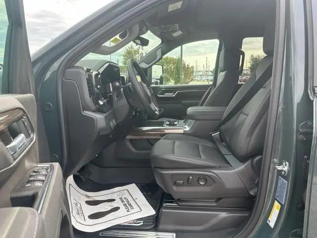 2026 Chevrolet Silverado 2500HD Crew Cab, Standard Bed, LT, 4WD