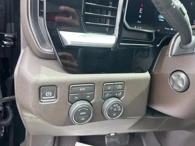 2026 Chevrolet Silverado 1500 4WD Crew Cab Short Bed LTZ