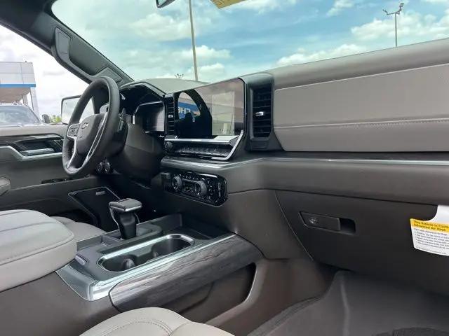 2026 Chevrolet Silverado 1500 4WD Crew Cab Short Bed LTZ