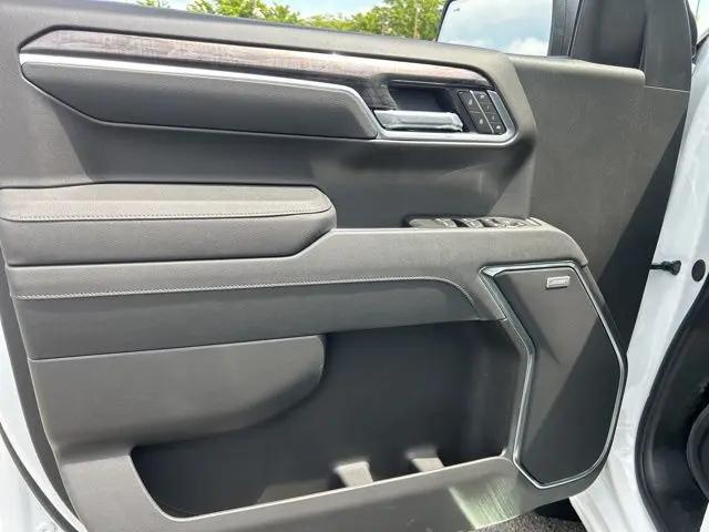 2026 Chevrolet Silverado 1500 4WD Crew Cab Short Bed LTZ