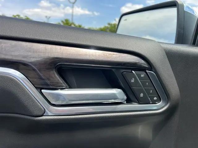 2026 Chevrolet Silverado 1500 4WD Crew Cab Short Bed LTZ