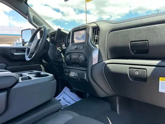 2026 Chevrolet Silverado 2500HD Crew Cab, Standard Bed, WT, 4WD