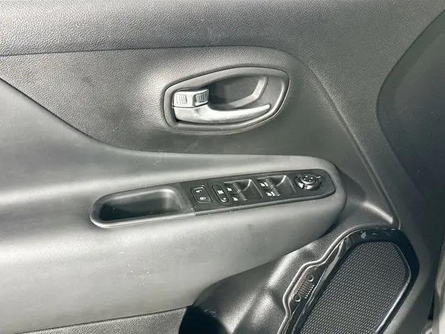 2022 Jeep Renegade Altitude 4x4
