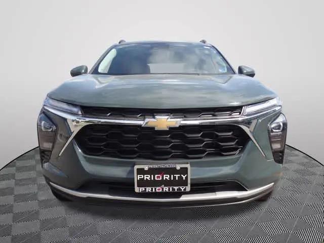 2025 Chevrolet Trax FWD LT
