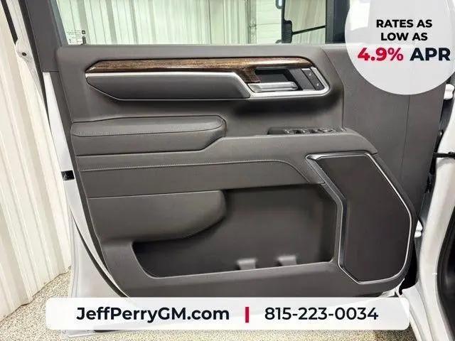 2026 GMC Sierra 2500HD Double Cab, Standard Bed, SLE, RWD