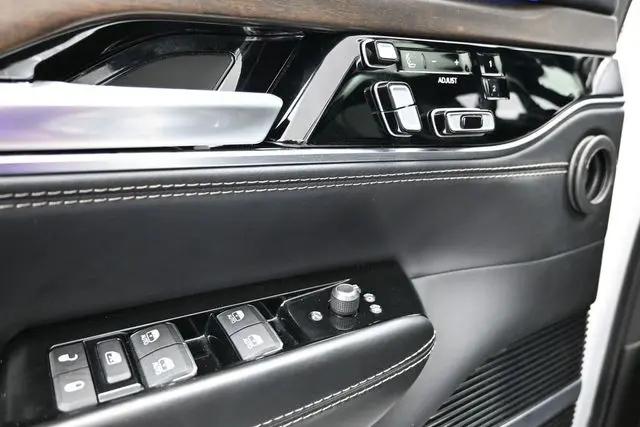 2023 Jeep Grand Wagoneer 4x4