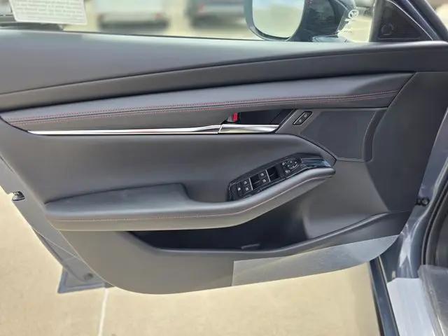 2026 Mazda Mazda3 2.5 S Carbon Edition