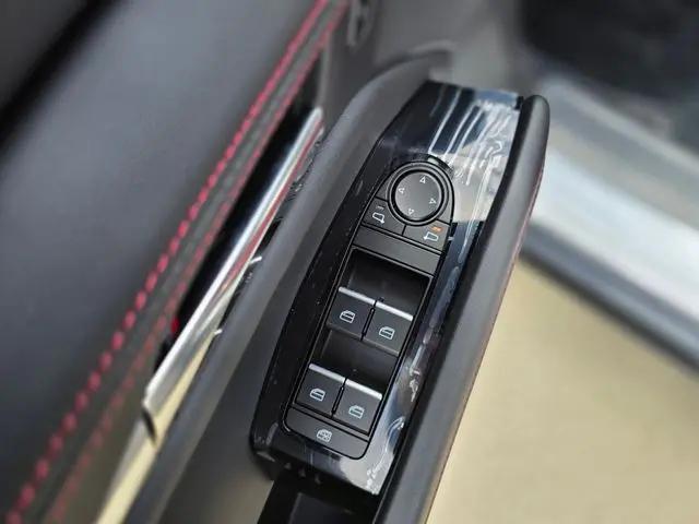 2026 Mazda Mazda3 2.5 S Carbon Edition