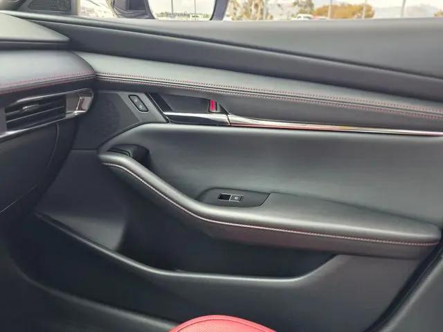 2026 Mazda Mazda3 2.5 S Carbon Edition
