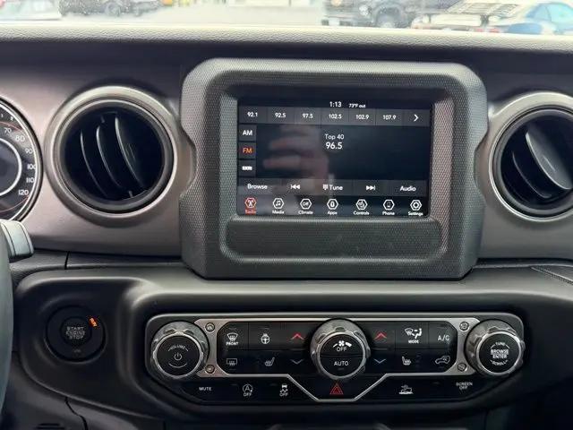 2023 Jeep Wrangler 4-Door Willys 4x4