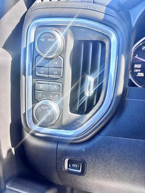 2021 GMC Sierra 1500 4WD Crew Cab Standard Box Elevation