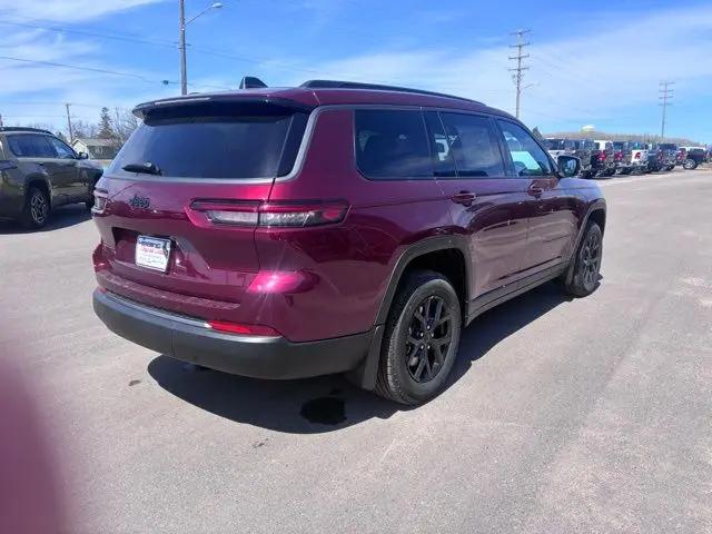 2026 Jeep Grand Cherokee L Altitude 4x4