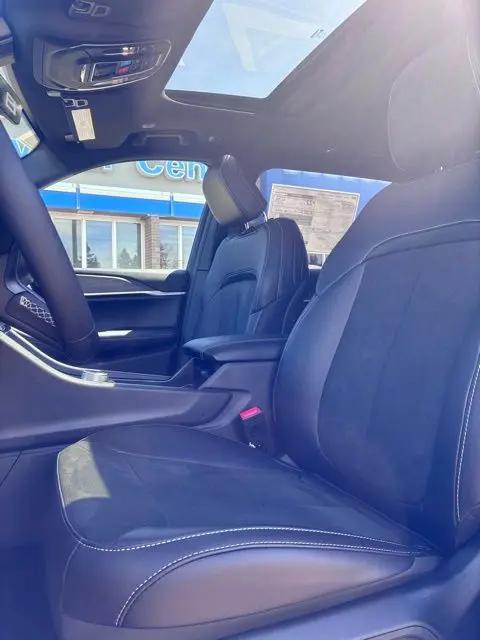 2026 Jeep Grand Cherokee L Altitude 4x4
