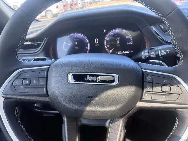 2026 Jeep Grand Cherokee L Altitude 4x4