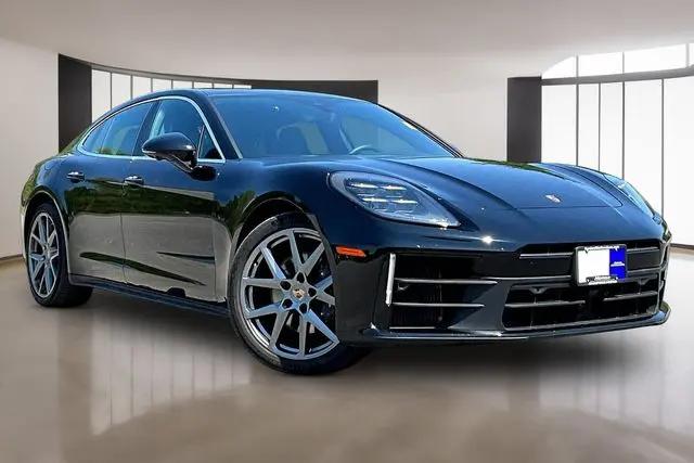 2025 Porsche Panamera 4