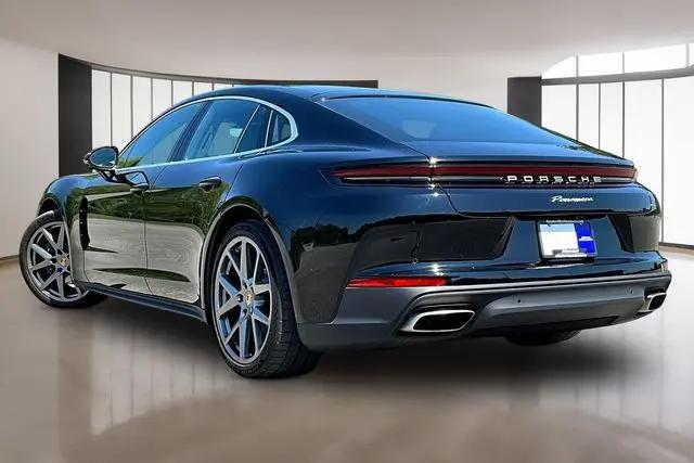 2025 Porsche Panamera 4
