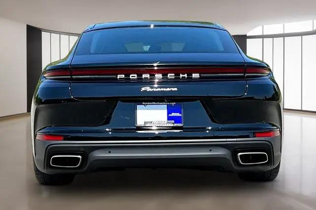 2025 Porsche Panamera 4