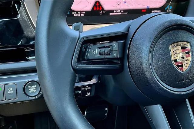 2025 Porsche Panamera 4