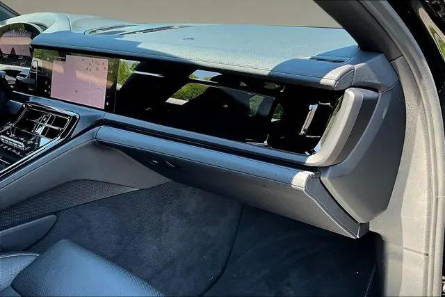 2025 Porsche Panamera 4