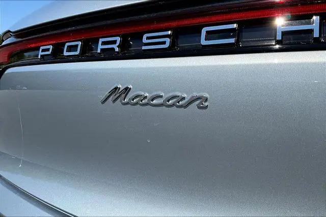 2026 Porsche Macan Macan