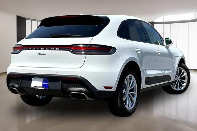 2026 Porsche Macan Macan