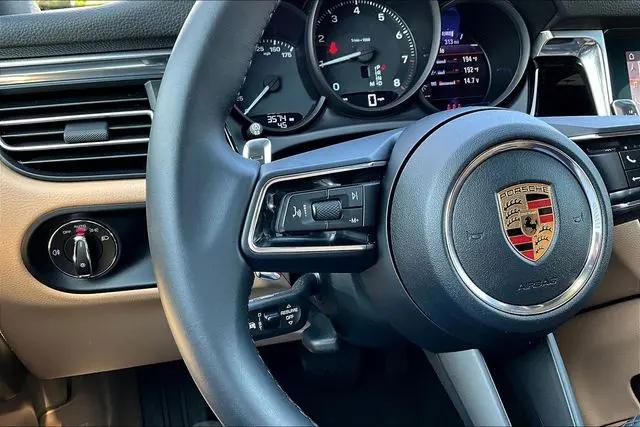 2026 Porsche Macan Macan