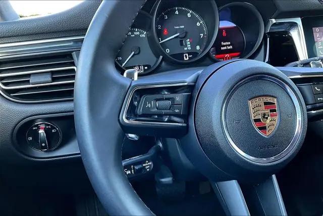 2025 Porsche Macan Macan