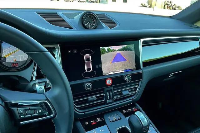 2025 Porsche Macan Macan