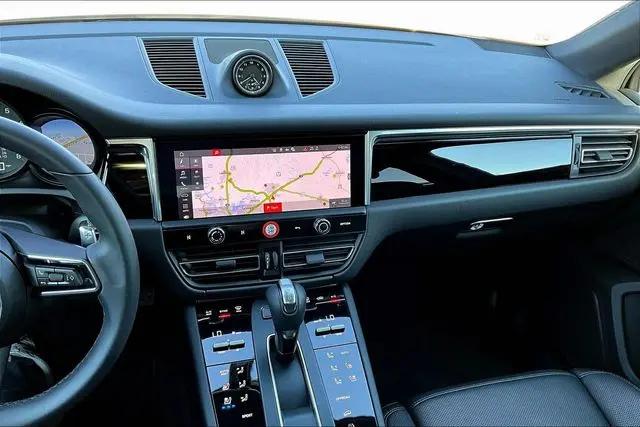 2025 Porsche Macan Macan