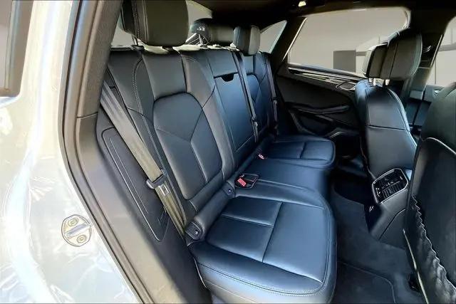 2025 Porsche Macan Macan
