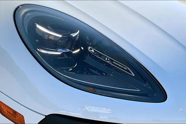 2025 Porsche Macan Macan