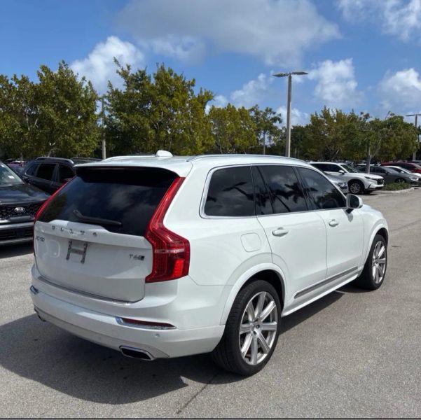 2019 Volvo XC90 T6 Inscription