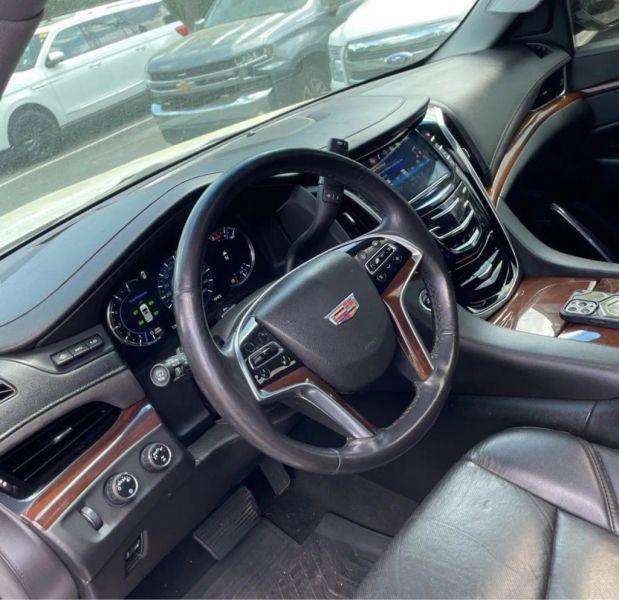 2018 Cadillac Escalade ESV Premium Luxury