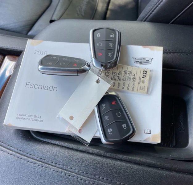 2018 Cadillac Escalade ESV Premium Luxury