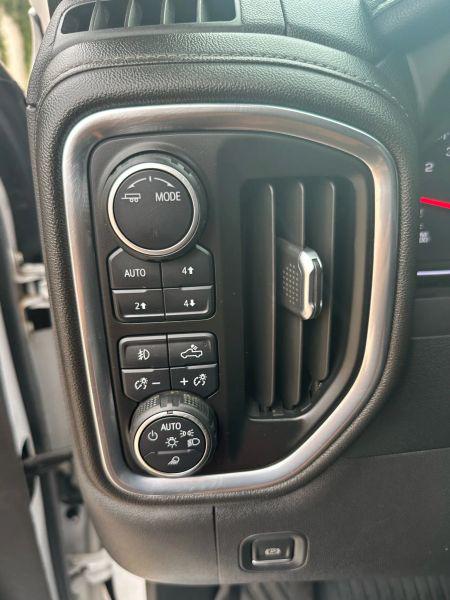 2022 Chevrolet Silverado 1500 4WD Crew Cab Short Bed LTZ