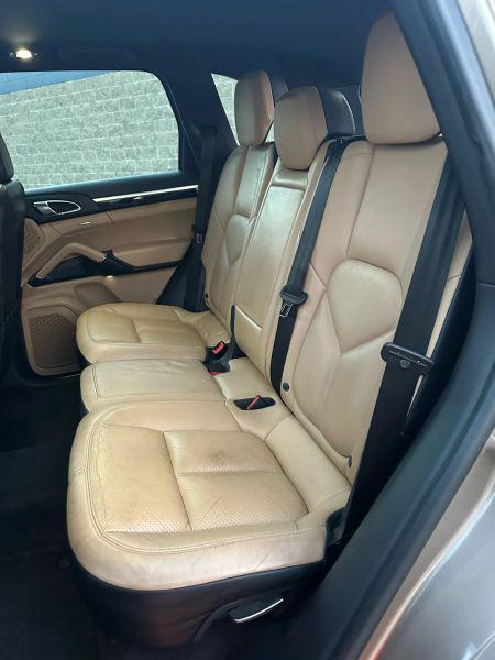 2017 Porsche Cayenne Base