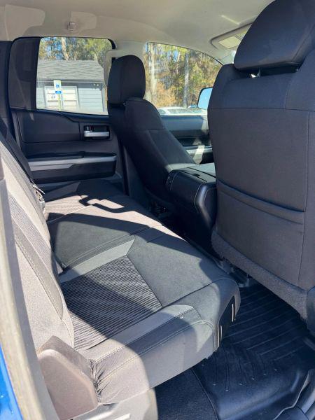 2017 Toyota Tundra SR5 5.7L V8