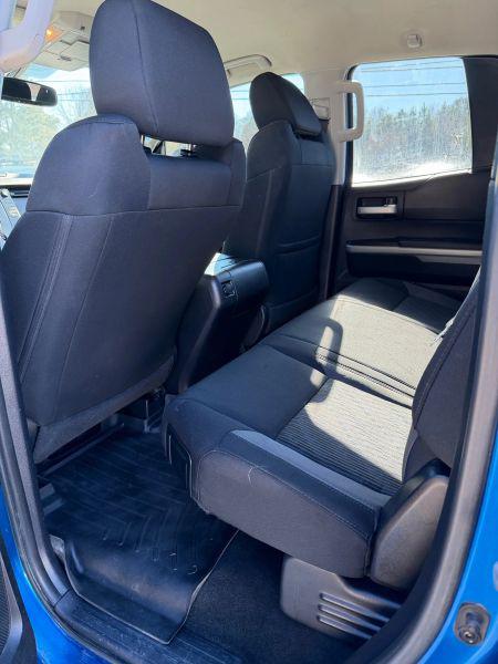 2017 Toyota Tundra SR5 5.7L V8
